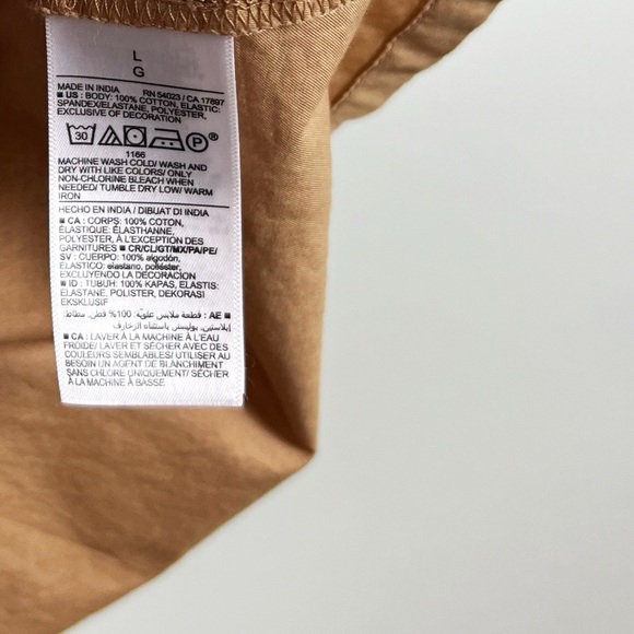 NWT Old Navy Fit & Flare Off the Shoulder Cotton Poplin Smocked Maxi Dress Tan - Picture 7 of 7